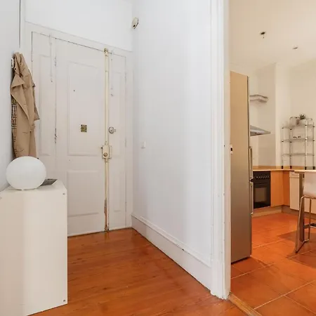 Minimal Luxe Center Vigo