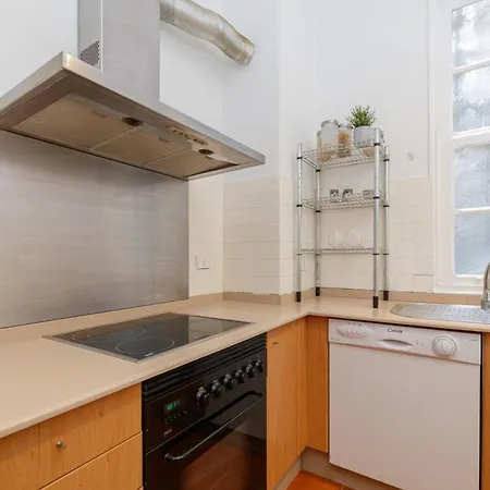 Apartment Minimal Luxe Center